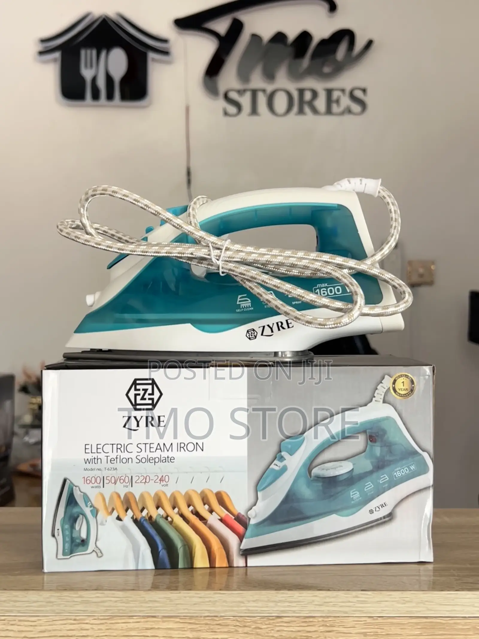Zyre Steam Iron, Iron