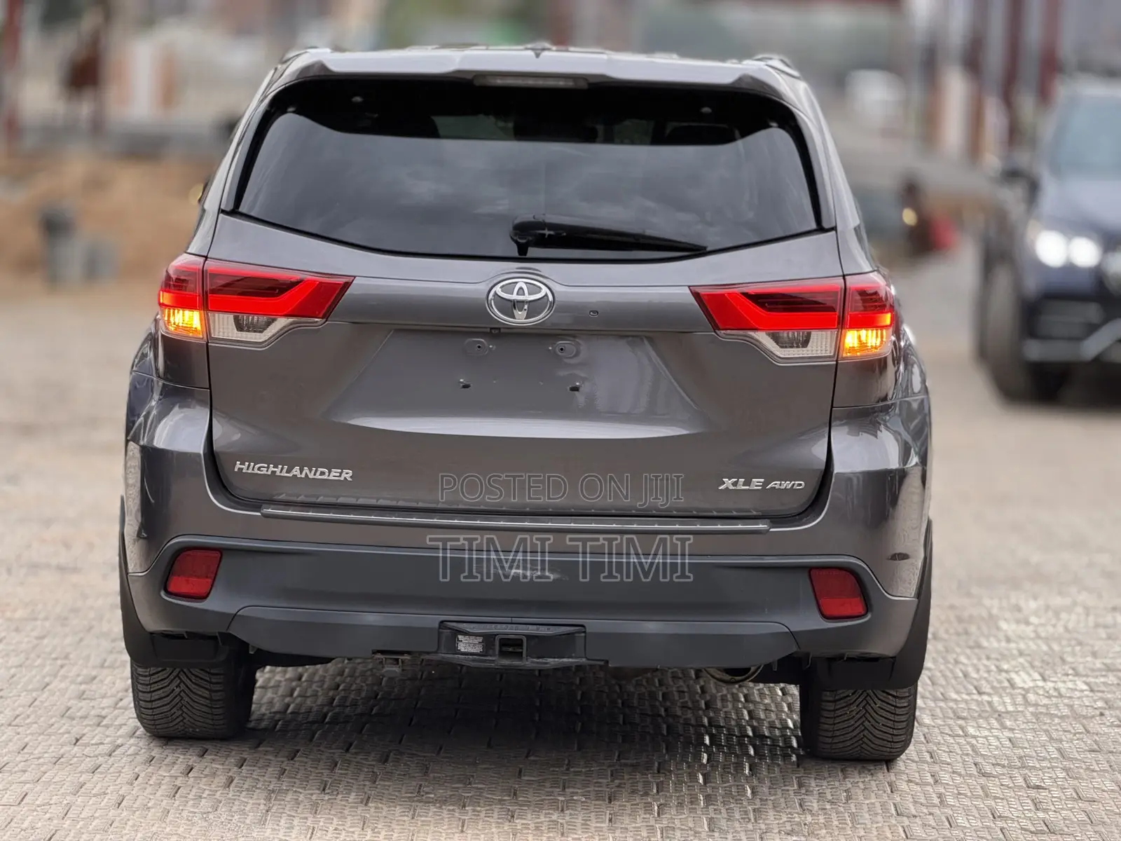 Toyota Highlander Limited 4x4 V6 (3.5L 6cyl 8A) 2018 Gray