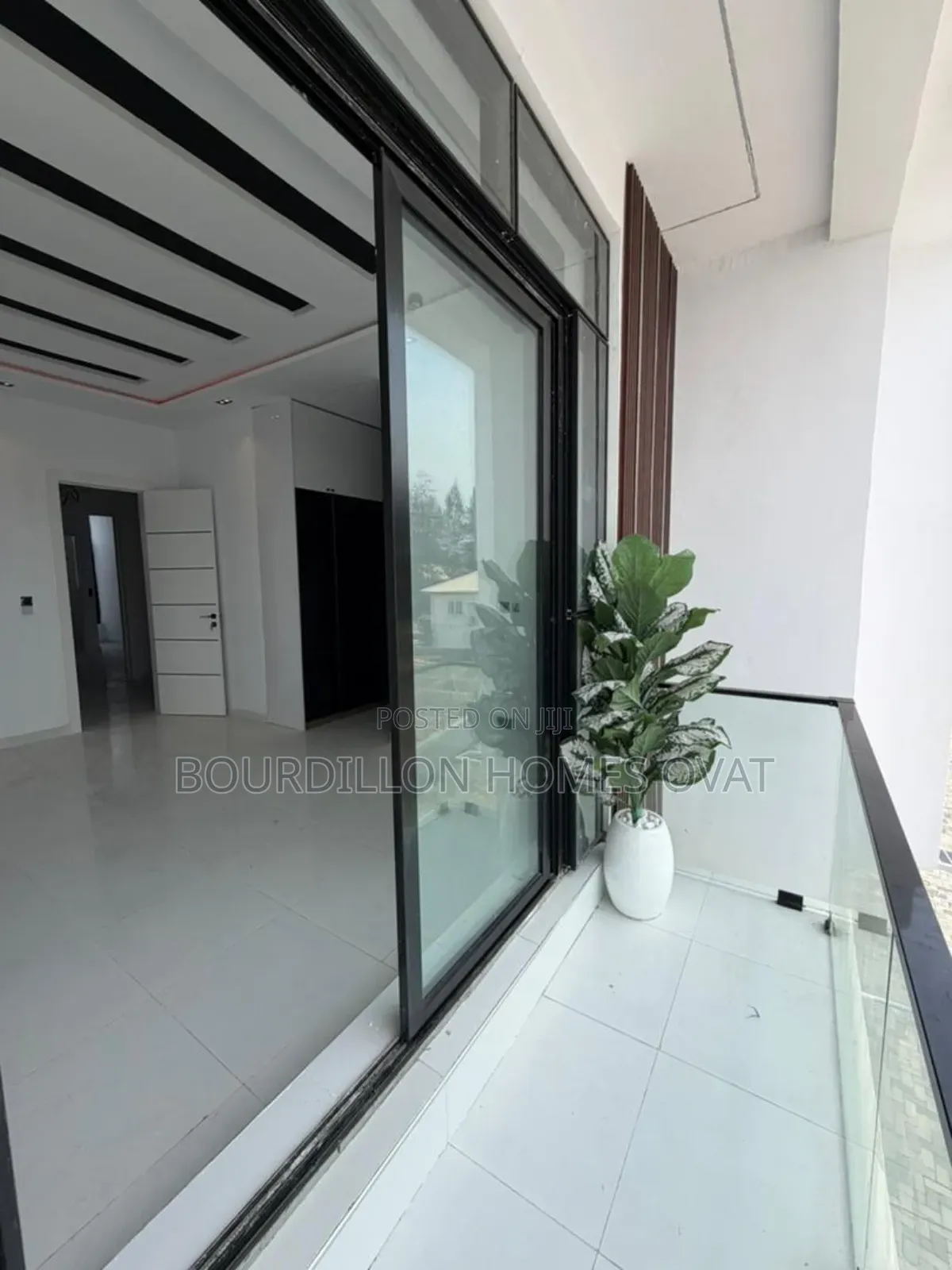 3bdrm Duplex in Ikota Lekki Lagos for sale