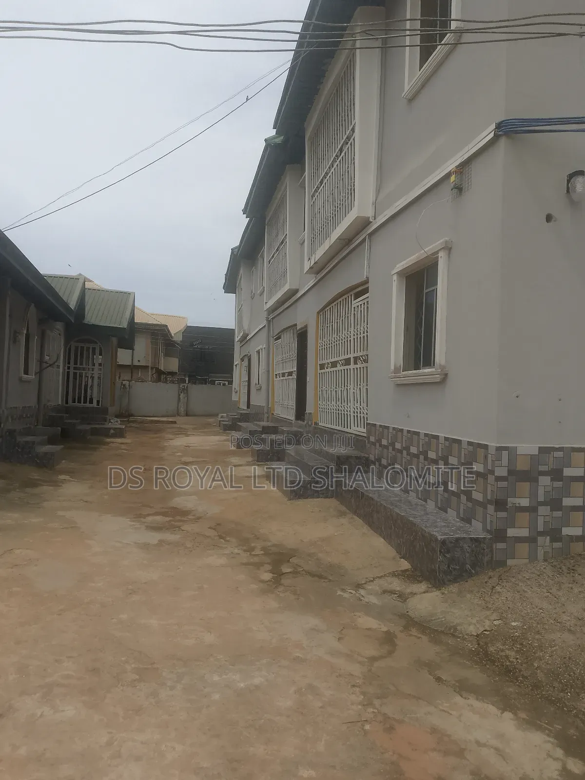 3bdrm Block of Flats in Benin City for sale
