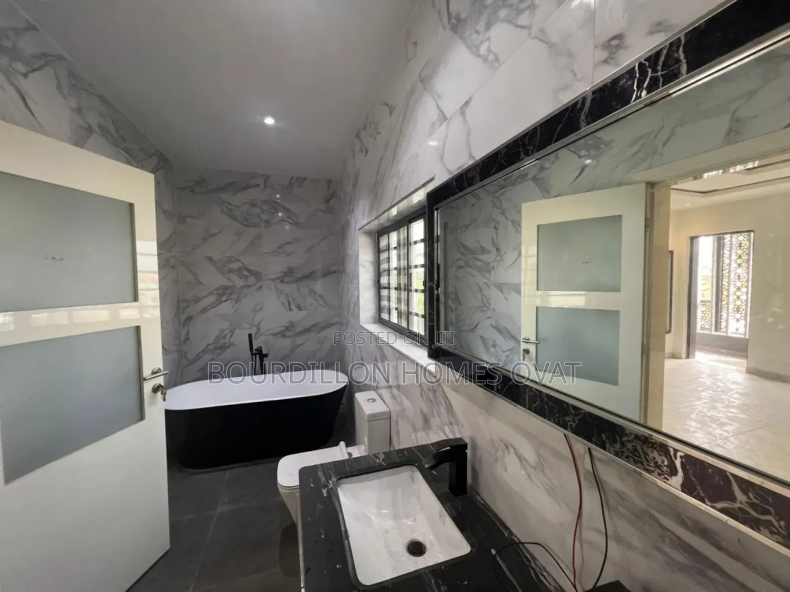 5bdrm Duplex in Lekki Phase 1 for rent