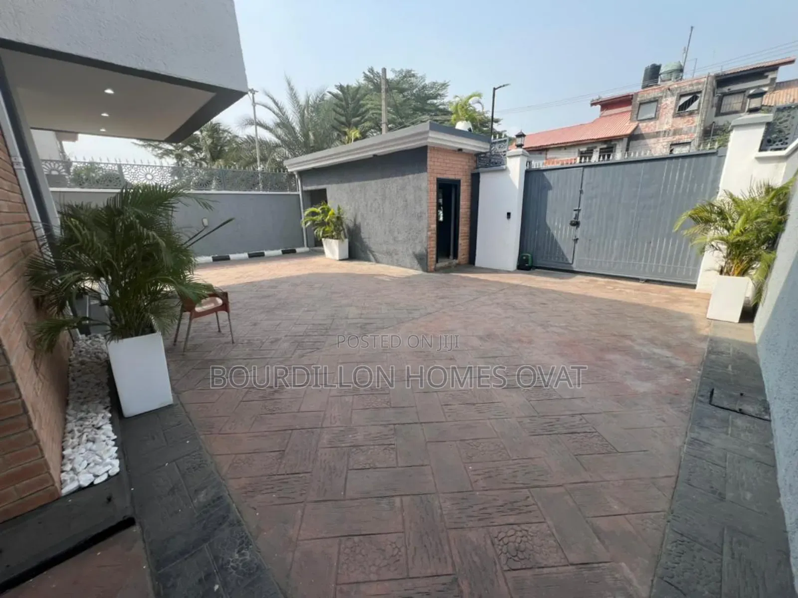 5bdrm Duplex in Lekki Phase 1 for rent