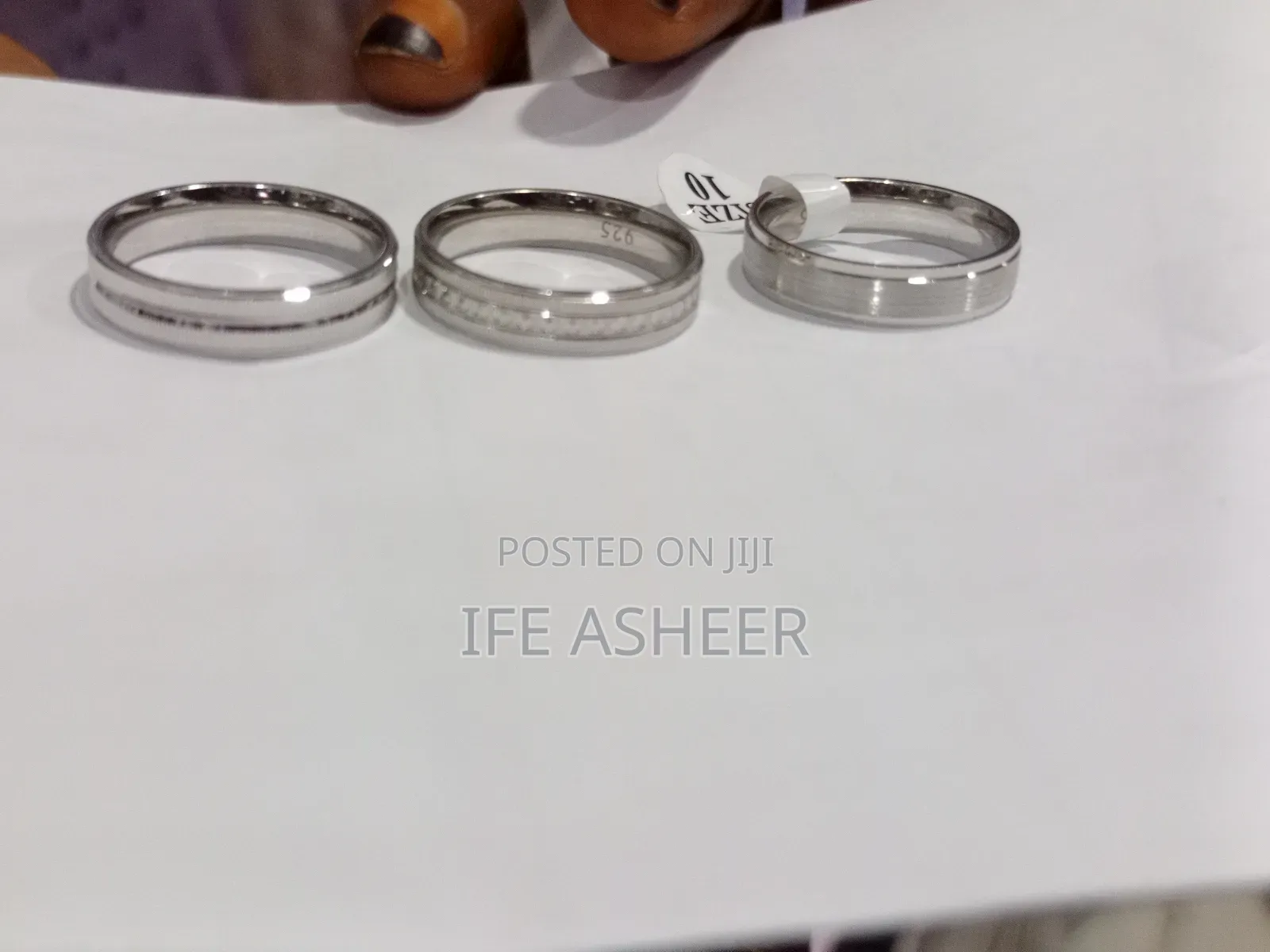 Men's Luxury, Non Fading and High Quality Silver Wedding Band