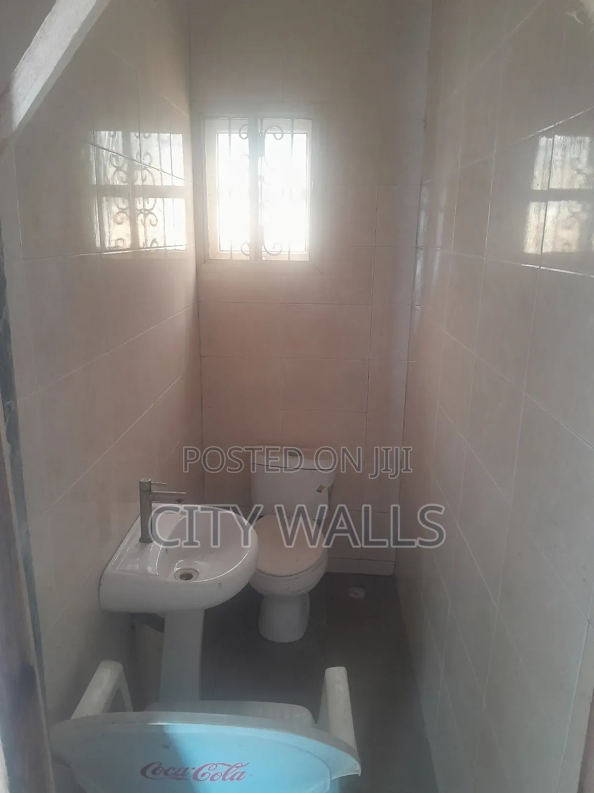 Mini Flat in L&K Estate, Ado / Ajah for rent