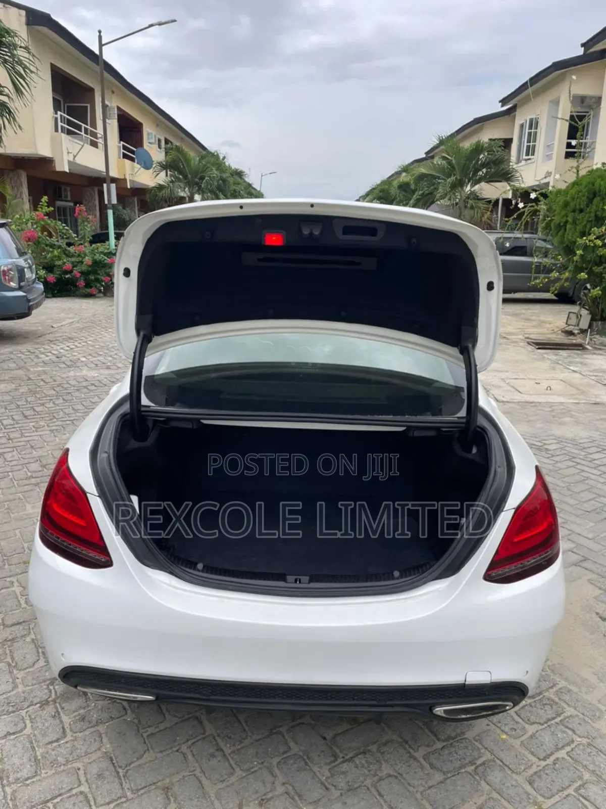 Mercedes-Benz C200 2020 White