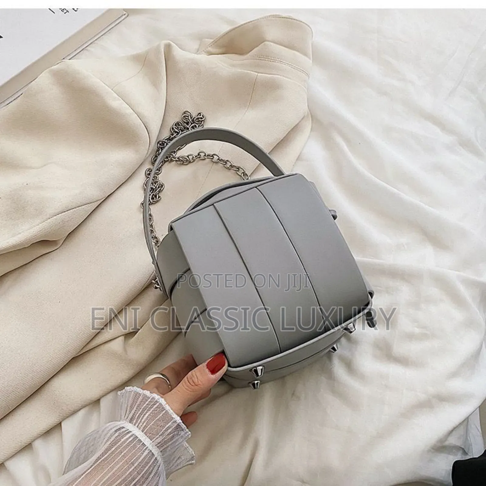 High Quality Luxury Women's Stock Handbags Well Banded