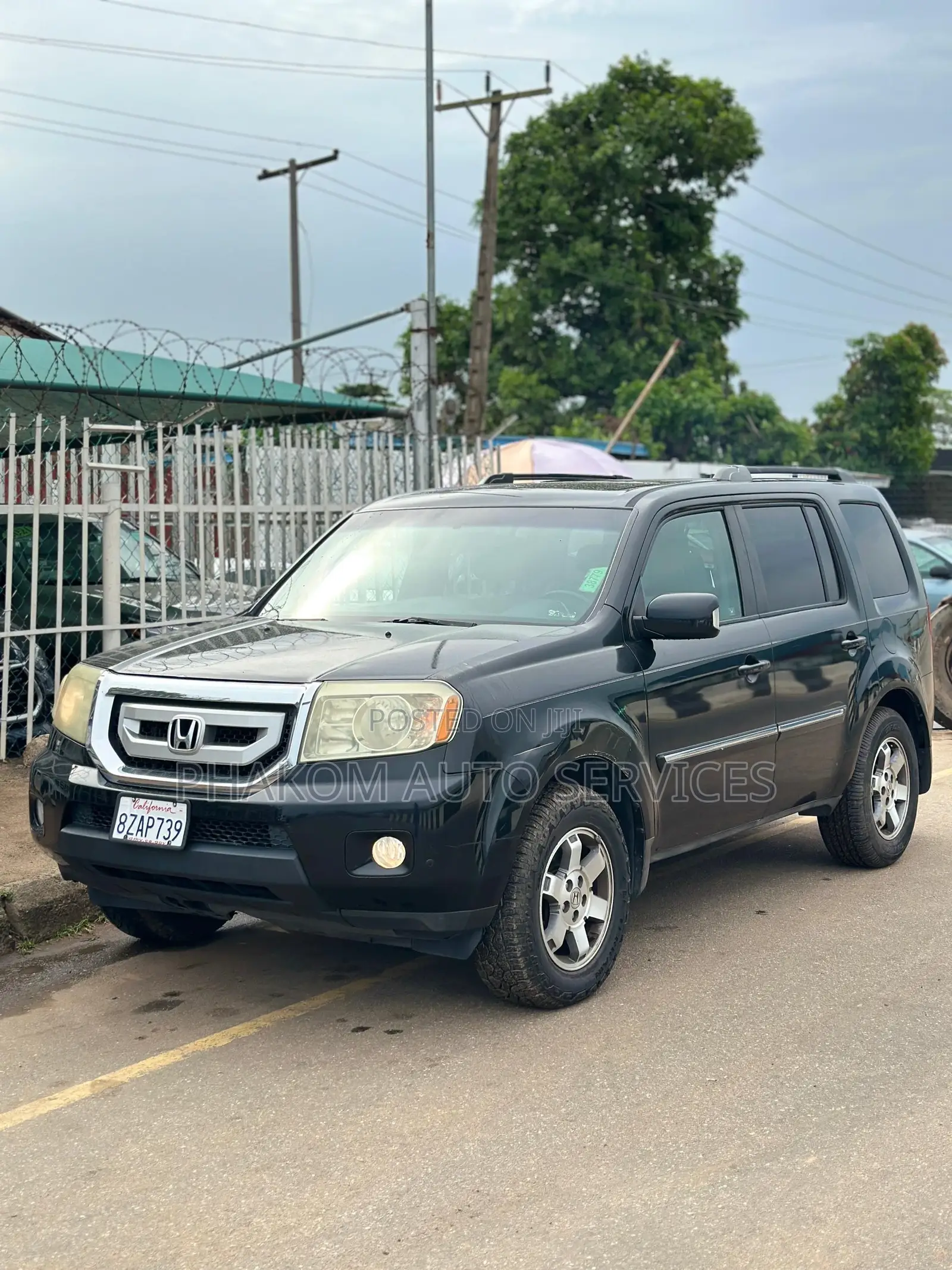 Honda Pilot Touring w/RES/Navi FWD (3.5L 6cyl 5A) 2010 Black