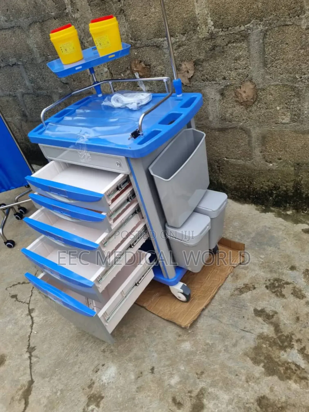 Emergency Crash Cart