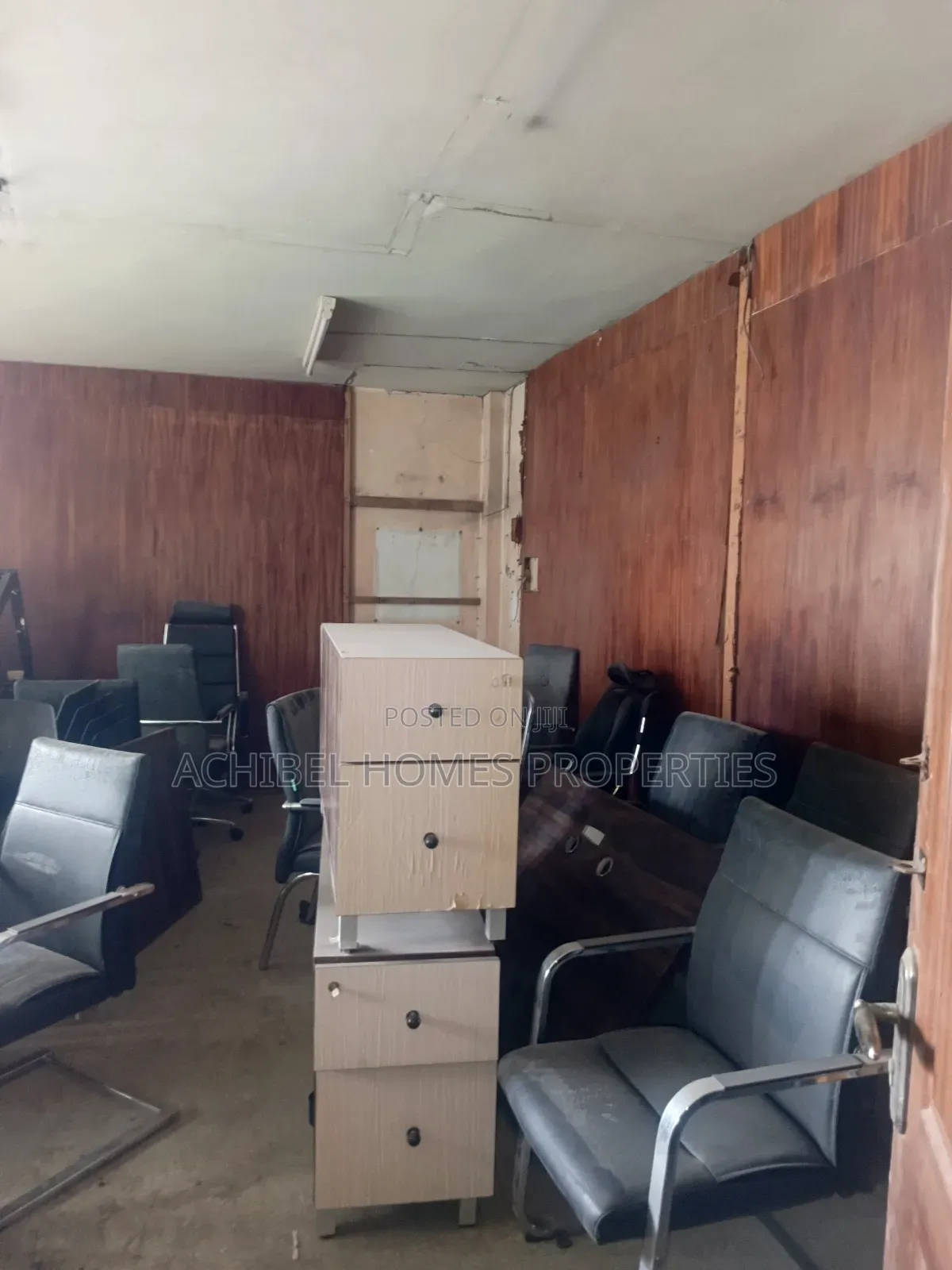 A 30 Square Meter Office Space on Broad Street, Lagos Island