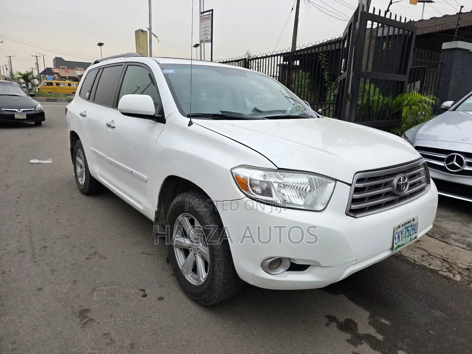Toyota Highlander Sport 2010 White