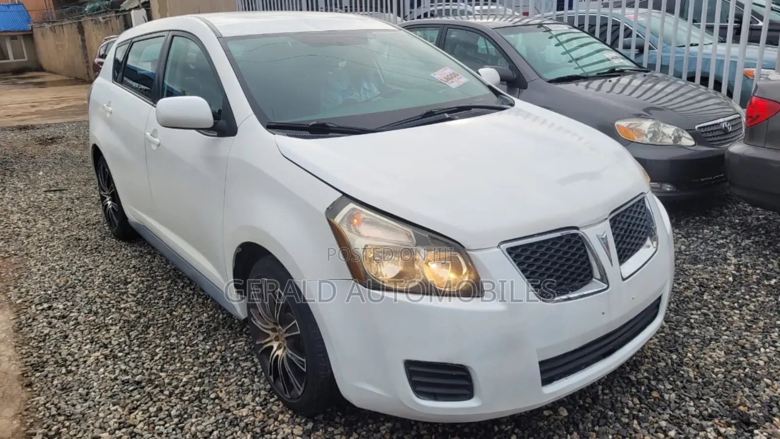 Pontiac Vibe 2.4L 2009 White