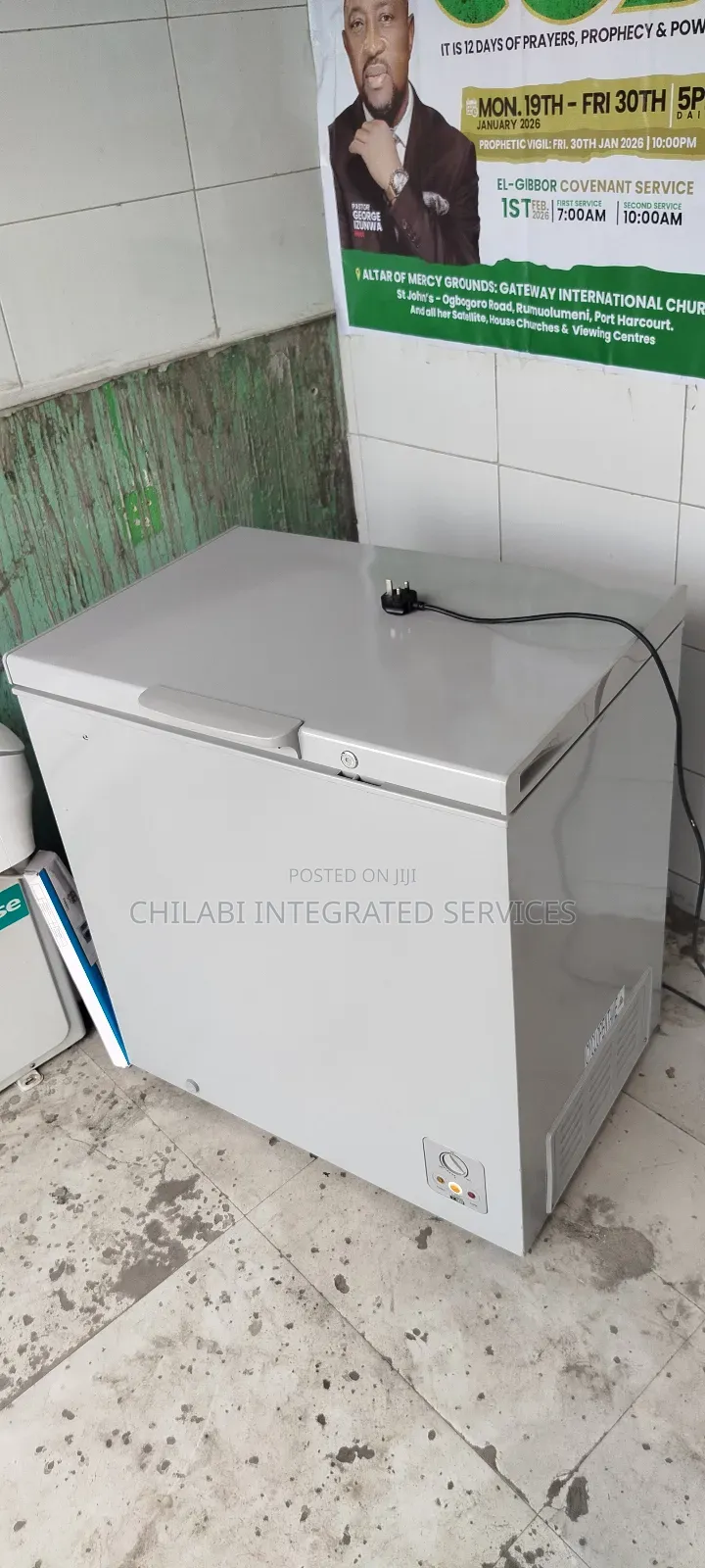 2 Months Old Semi-New Hisense Low Voltage Clean Freezer 3ft 3 Layers