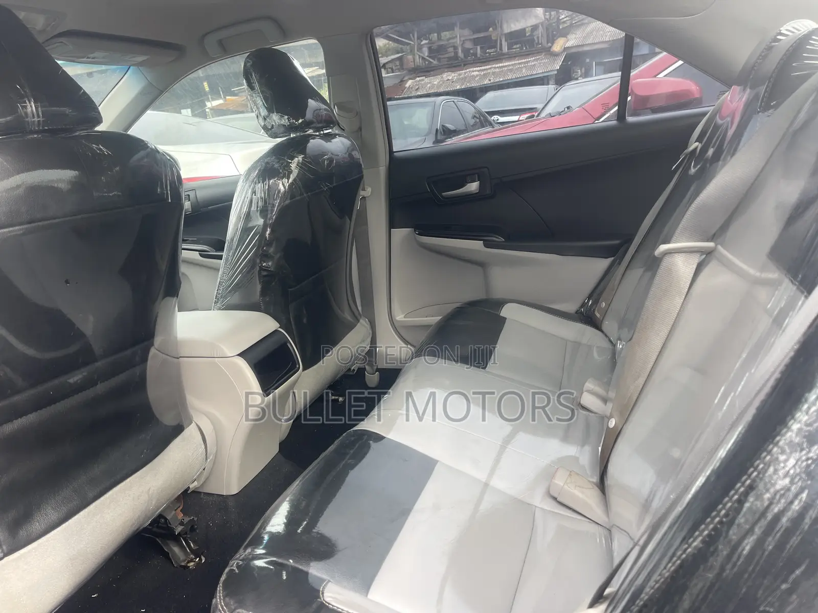 Toyota Camry LE 4dr Sedan (2.5L 4cyl 6A) 2013 Silver