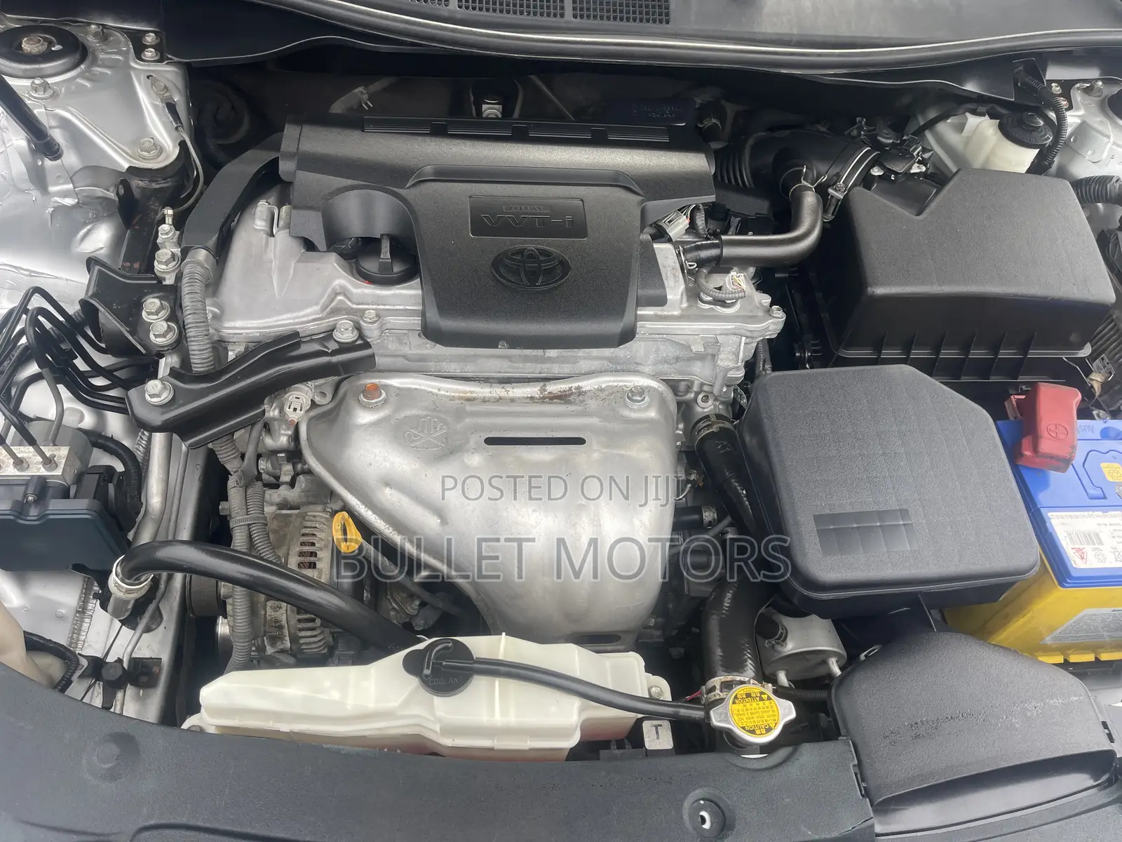 Toyota Camry LE 4dr Sedan (2.5L 4cyl 6A) 2013 Silver