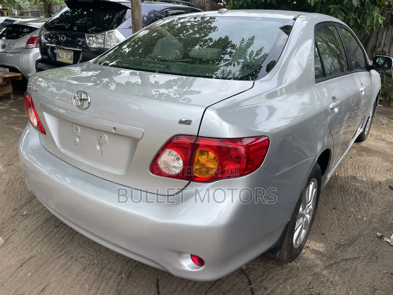 Toyota Corolla LE 4dr Sedan (1.8L 4cyl 4A) 2010 Silver