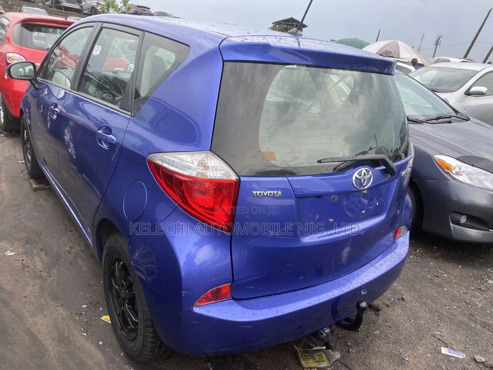 Toyota Verso 1.8 2012 Blue