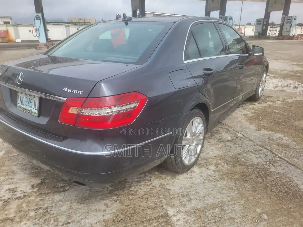Mercedes-Benz E350 Base 4Matic Sedan AWD (3.5L 6cyl 7A) 2013 Gray