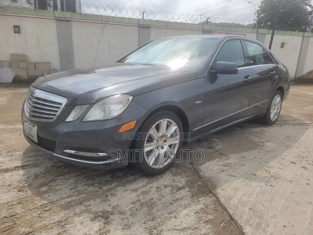 Mercedes-Benz E350 Base 4Matic Sedan AWD (3.5L 6cyl 7A) 2013 Gray