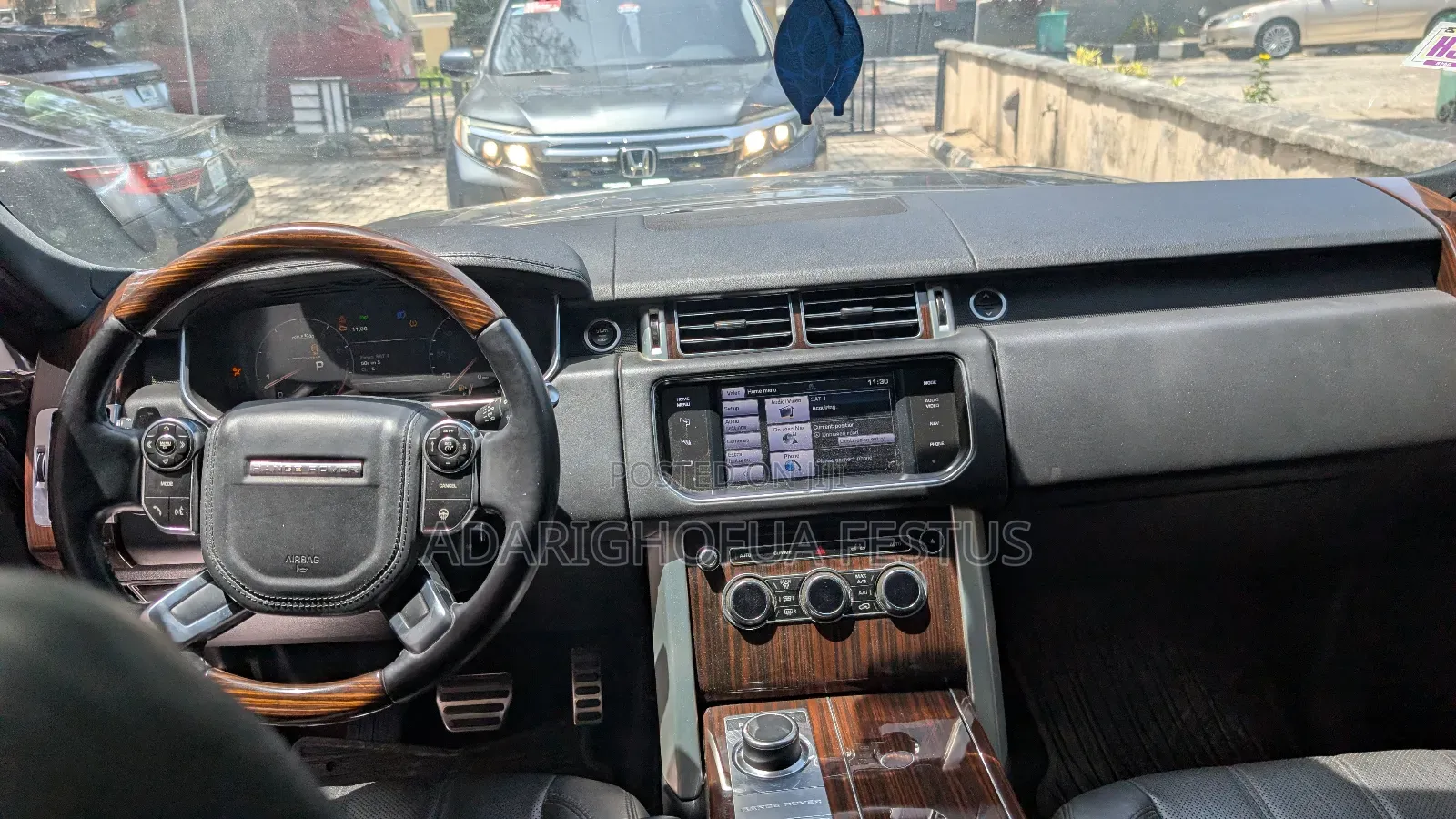 Land Rover Range Rover Vogue 2014 Black