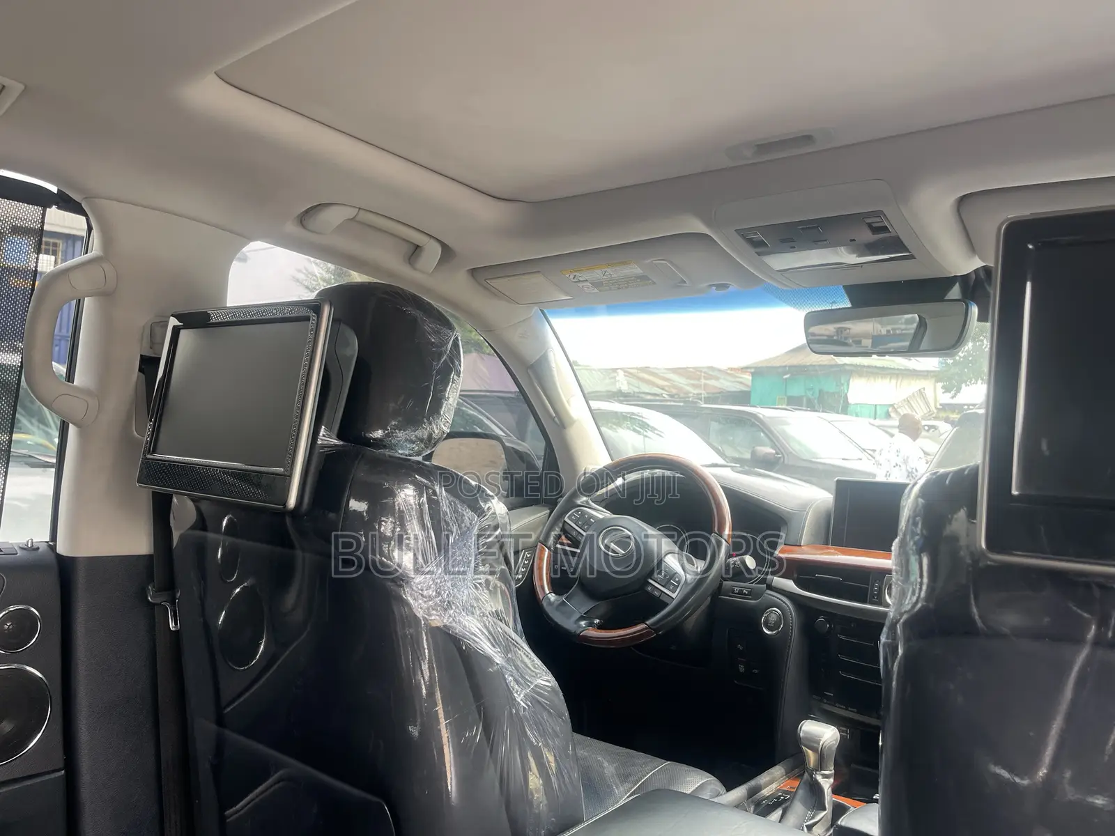 Lexus LX 570 (5 seats) AWD 2020 Black