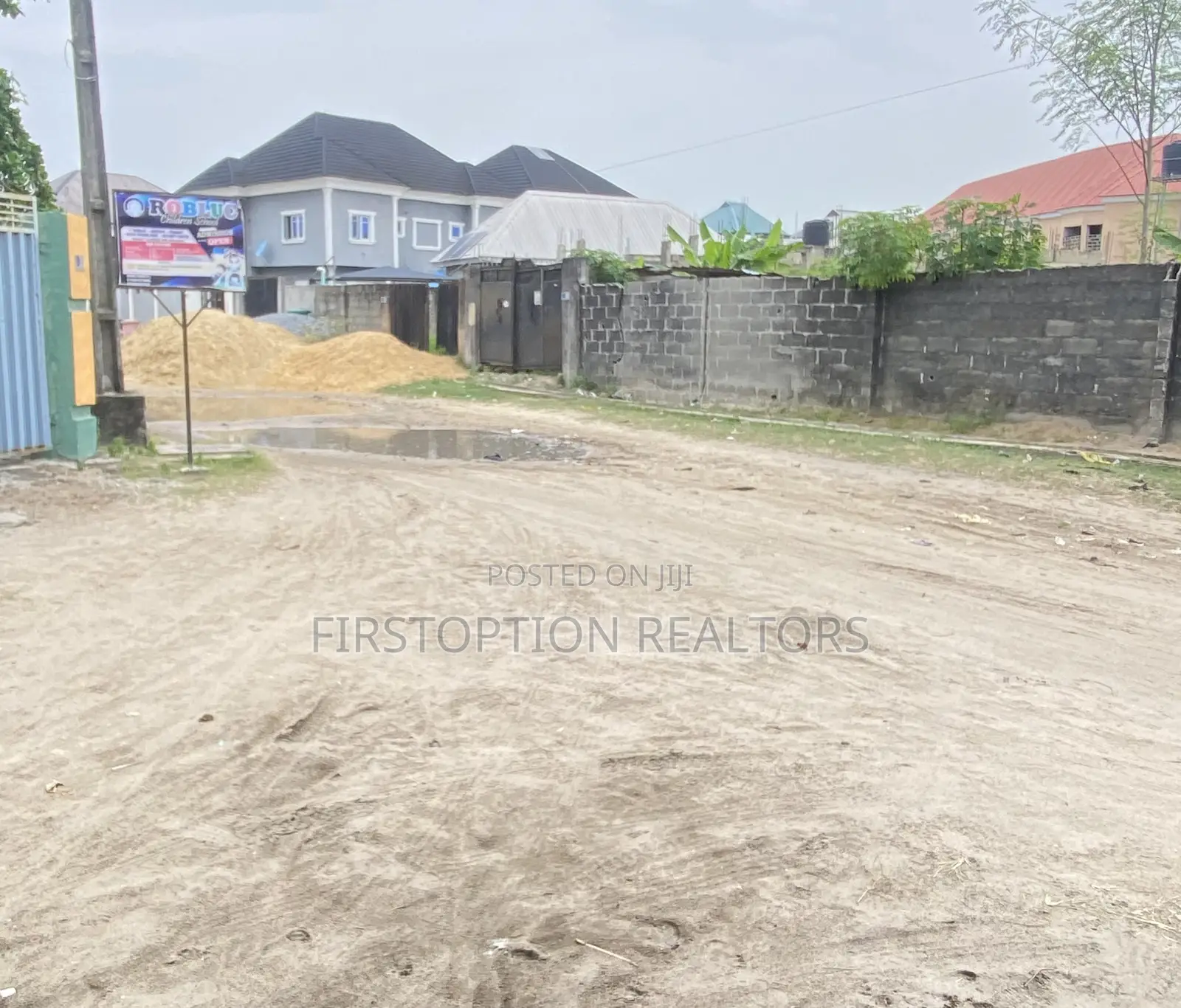 Distress Half Plot of Land Measuring 300sqm at Ogombo Ajah