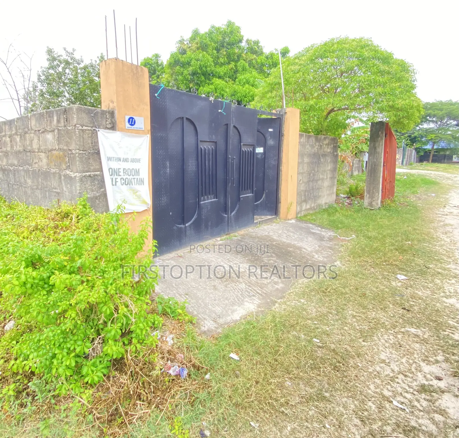 Distress Half Plot of Land Measuring 300sqm at Ogombo Ajah