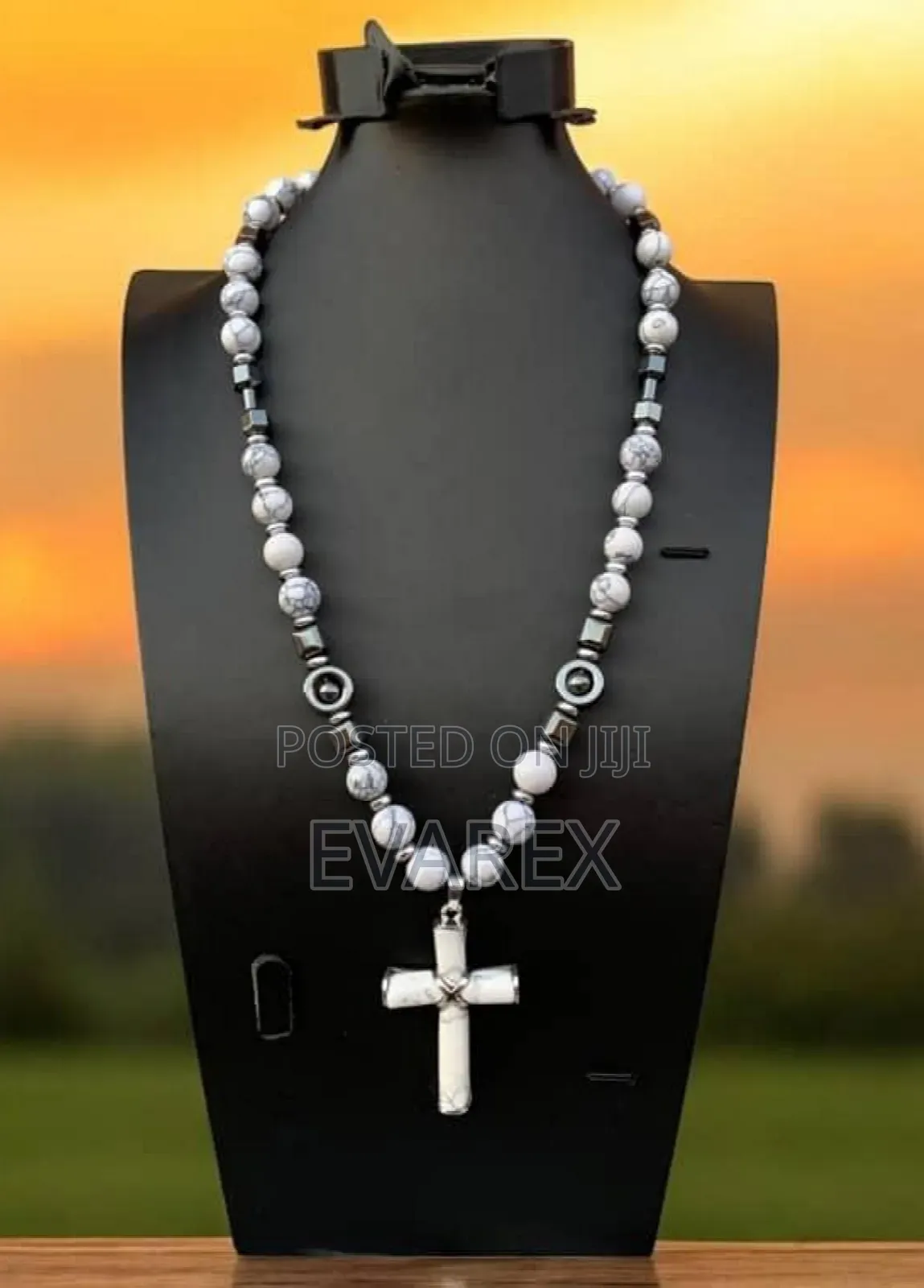 Crystal White Foreign Bid Necklace
