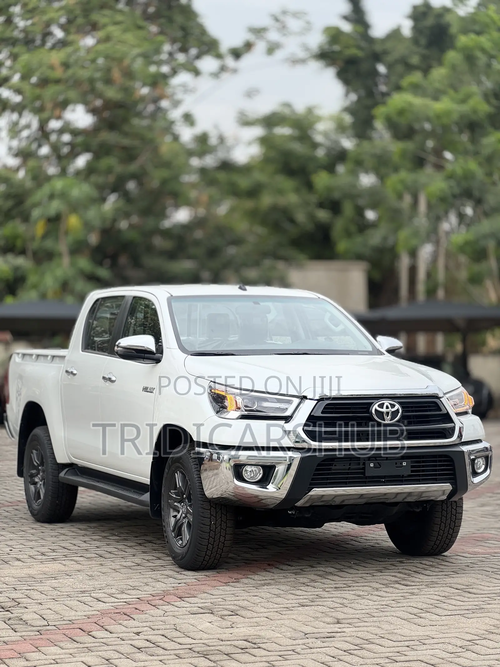 New Toyota Hilux 2025 White