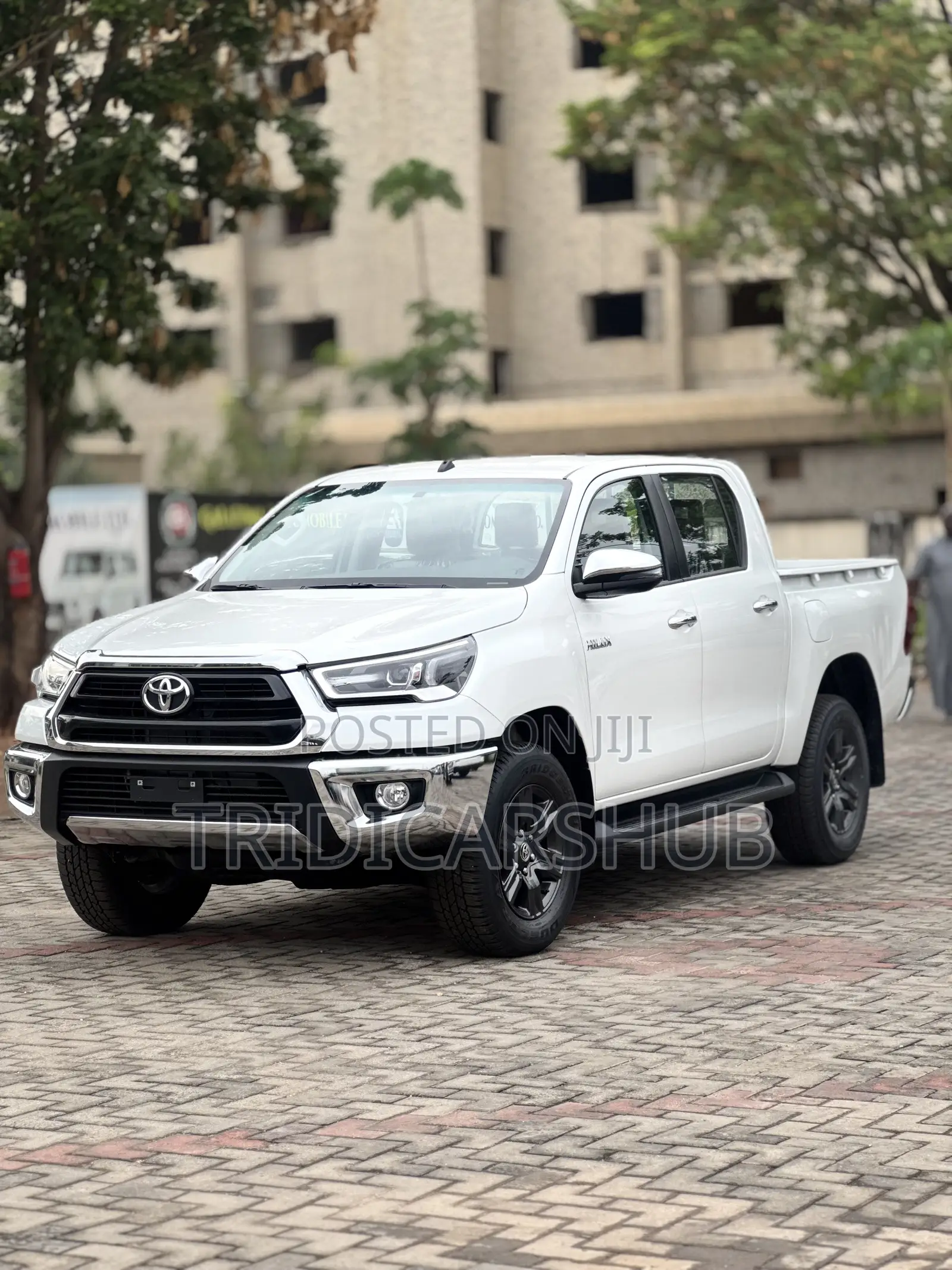 New Toyota Hilux 2025 White