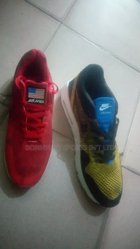 Jugging Sports Canvas