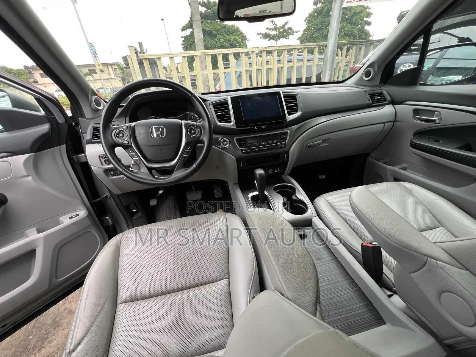 Honda Ridgeline RT AWD Crew Cab 125.2 in. WB 2017 Silver