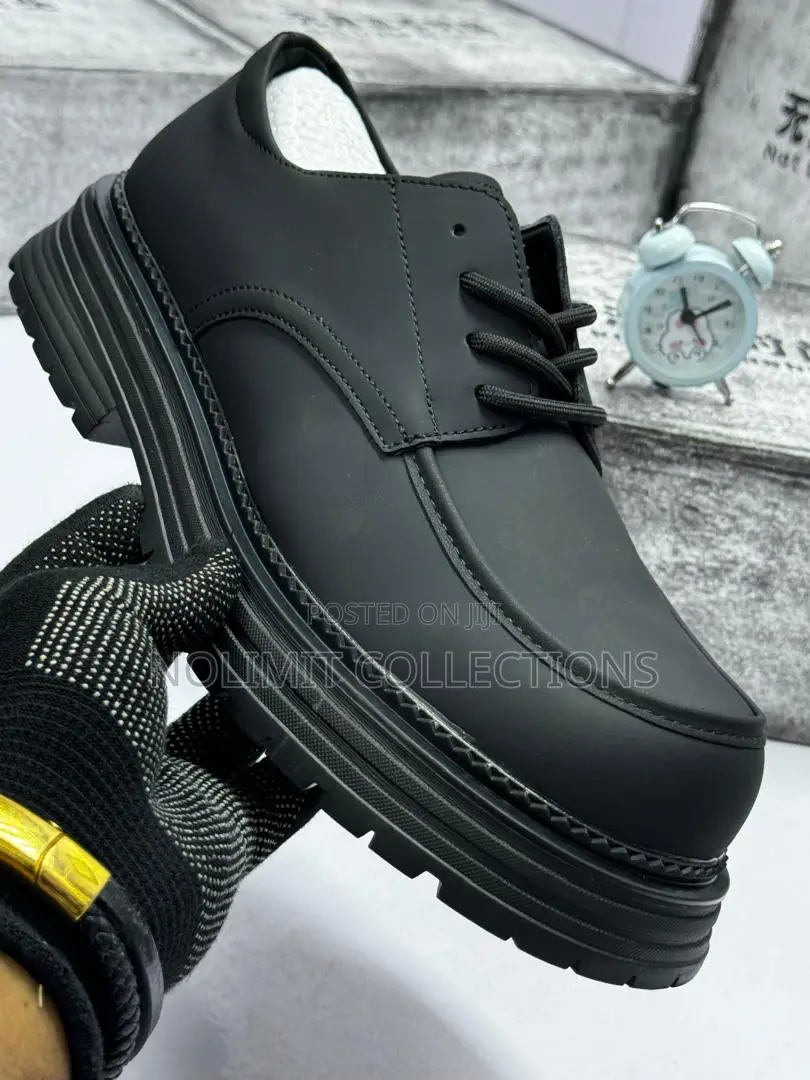 Retro Thick Soled Leather Work Shoes
