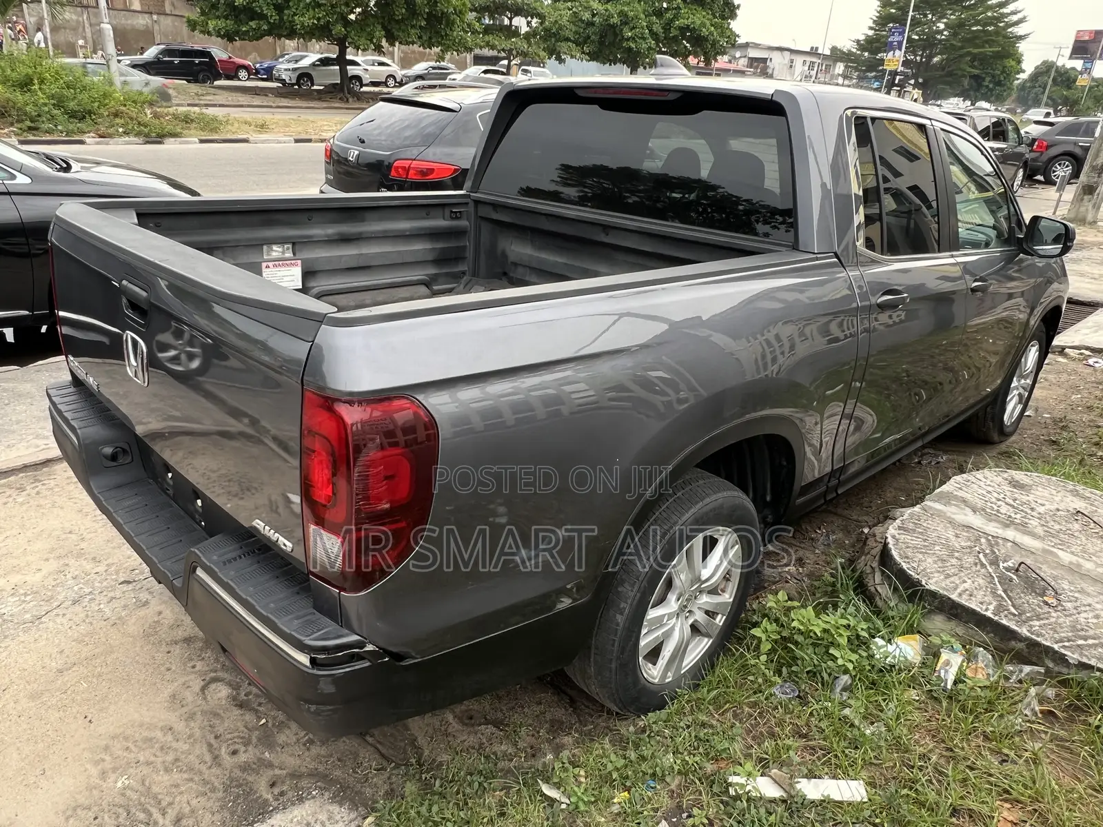 Honda Ridgeline RT AWD Crew Cab 125.2 in. WB 2017 Gray