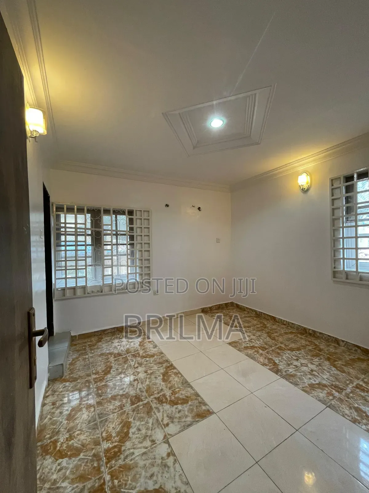 3bdrm Block of Flats in Zone 3 / Wuse for rent