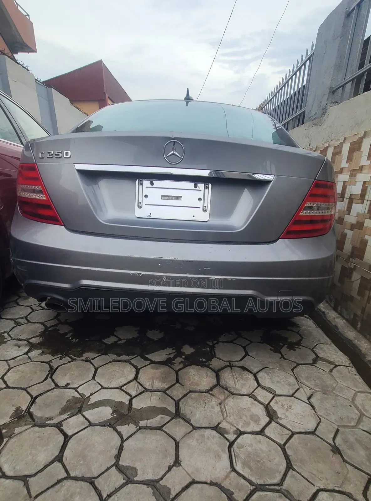 Mercedes-Benz C250 2012 Gray