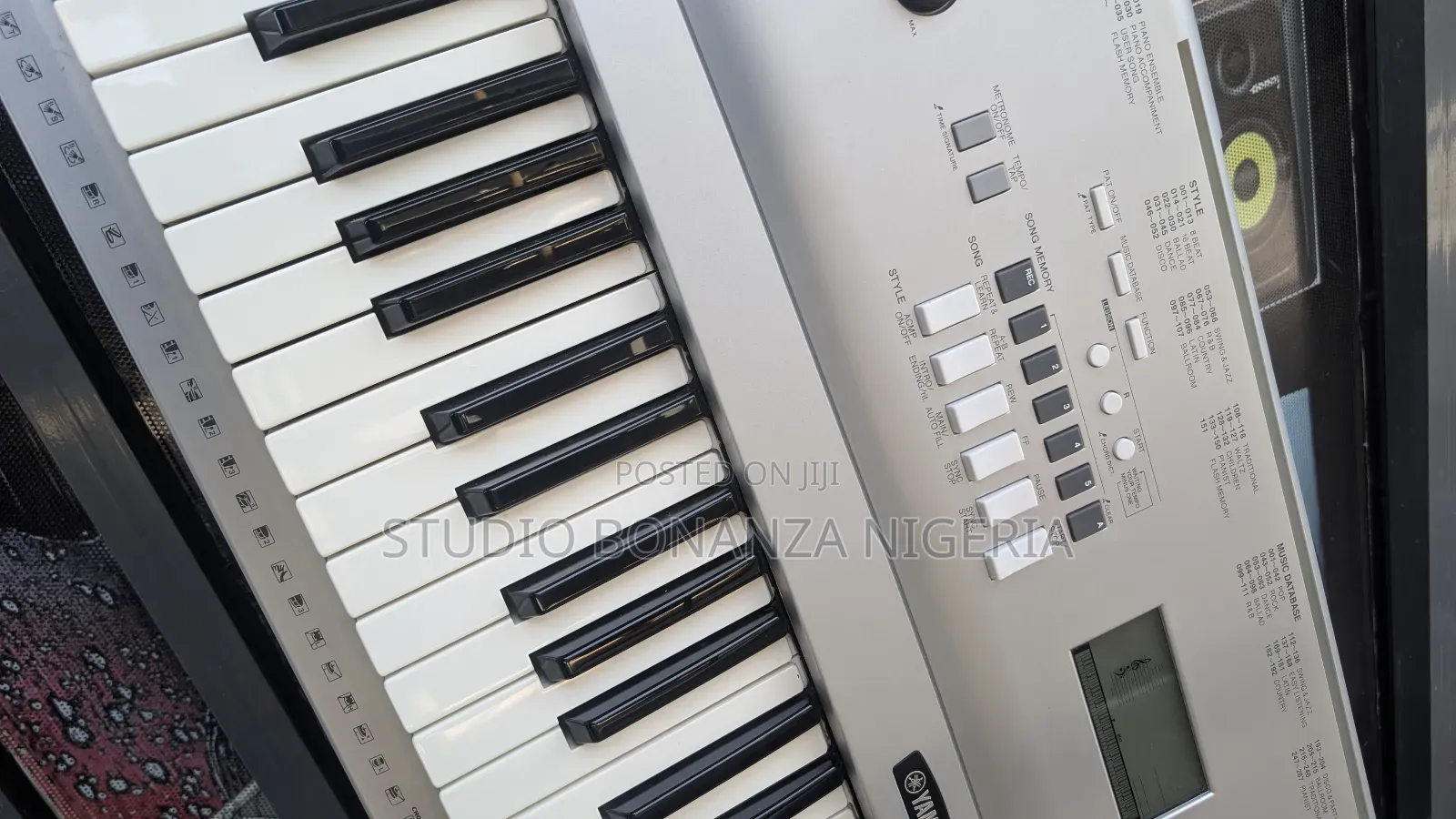 Yamaha Dgx220 Digital Keyboard/Piano