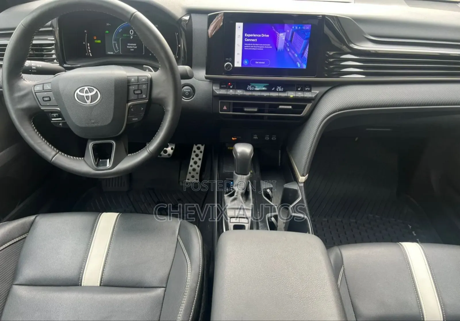 Toyota Camry SE AWD 2026 White