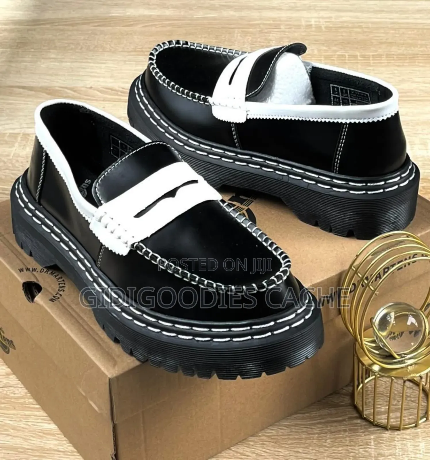 Dr Martens 2 Tone Shoes Size 40-46