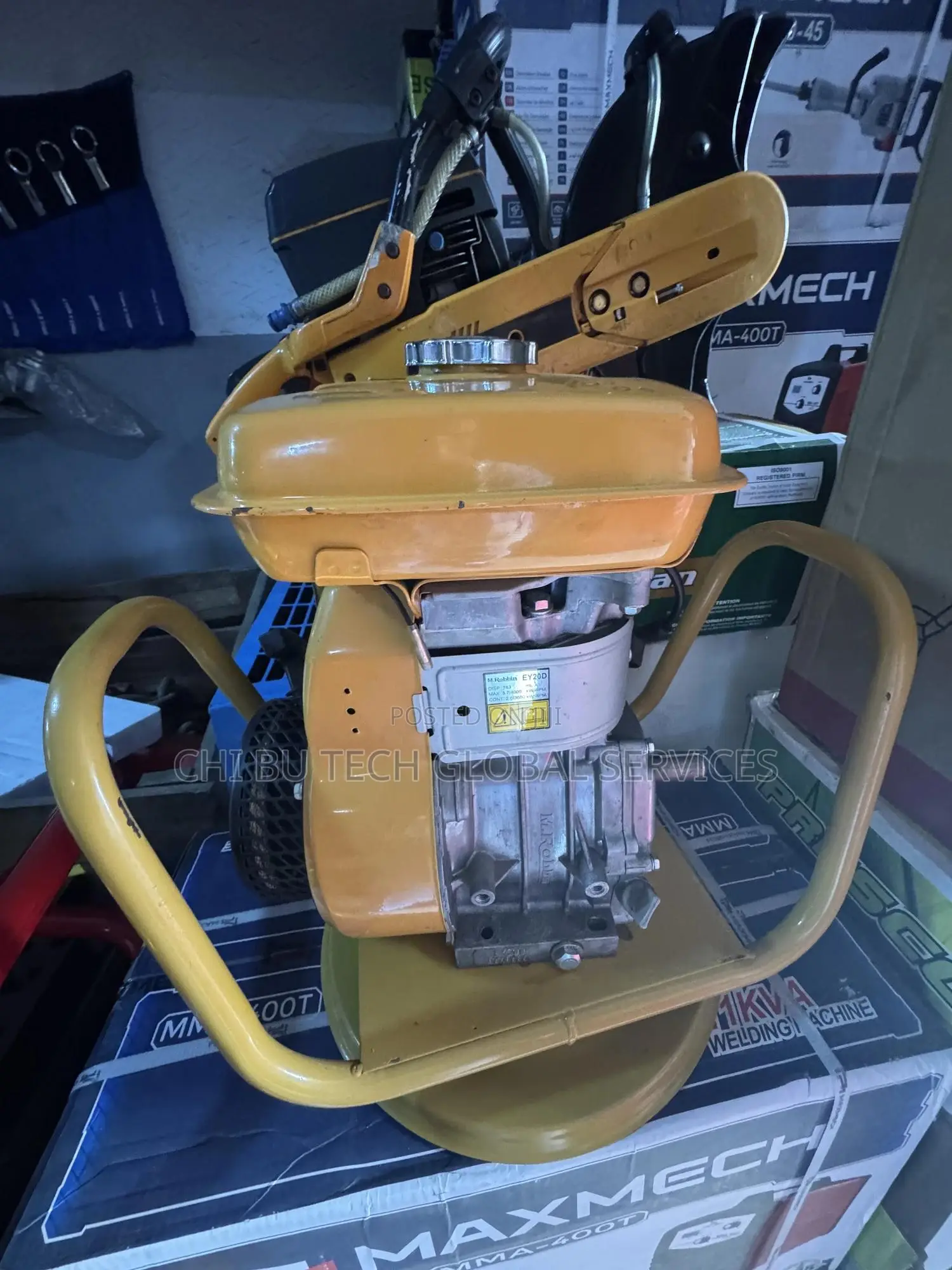 Gasoline Concrete Vibrator With Robin Ey20 Engine