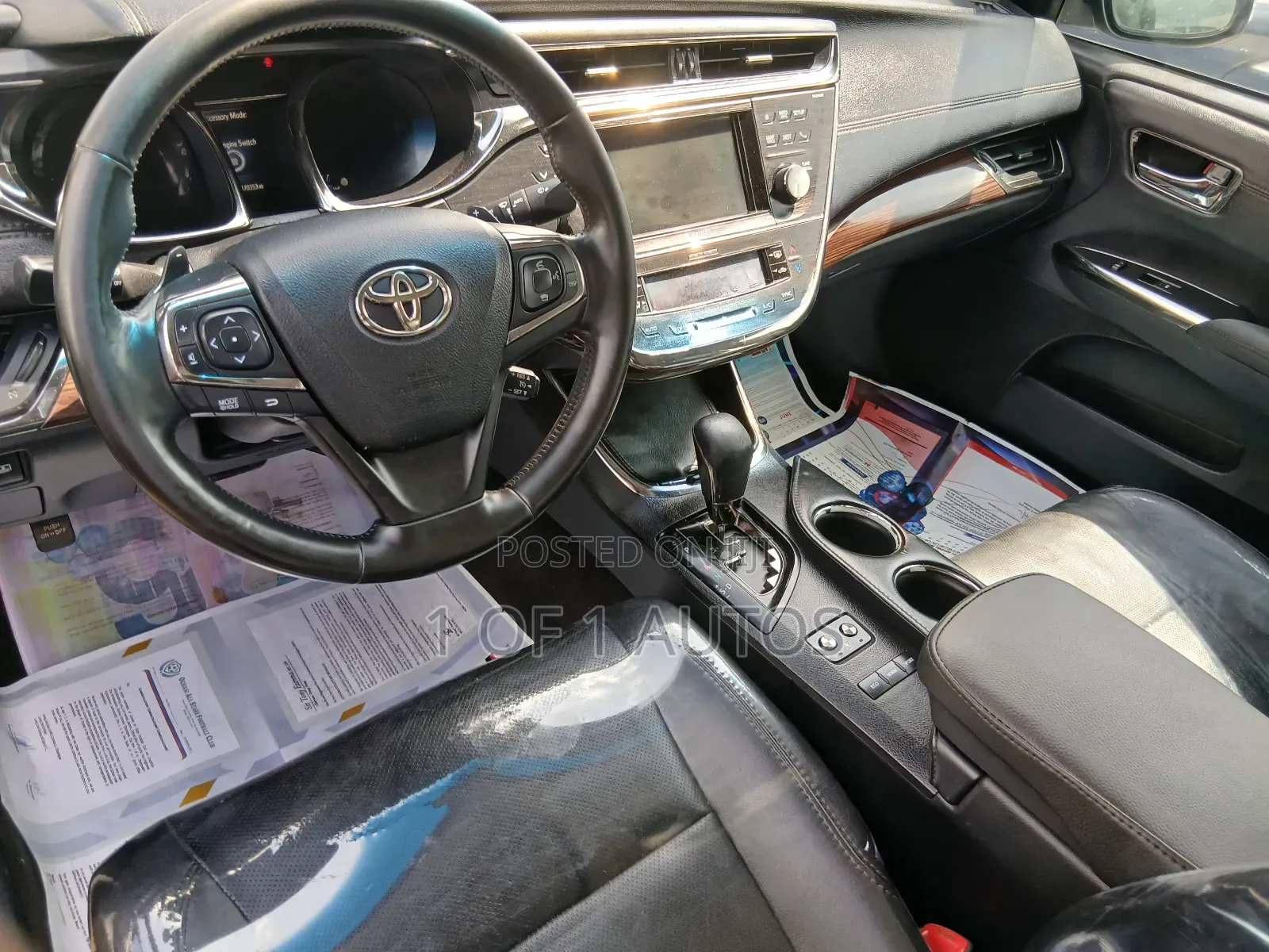 Toyota Avalon Limited 4dr Sedan (3.5L 6cyl 6A) 2014 White