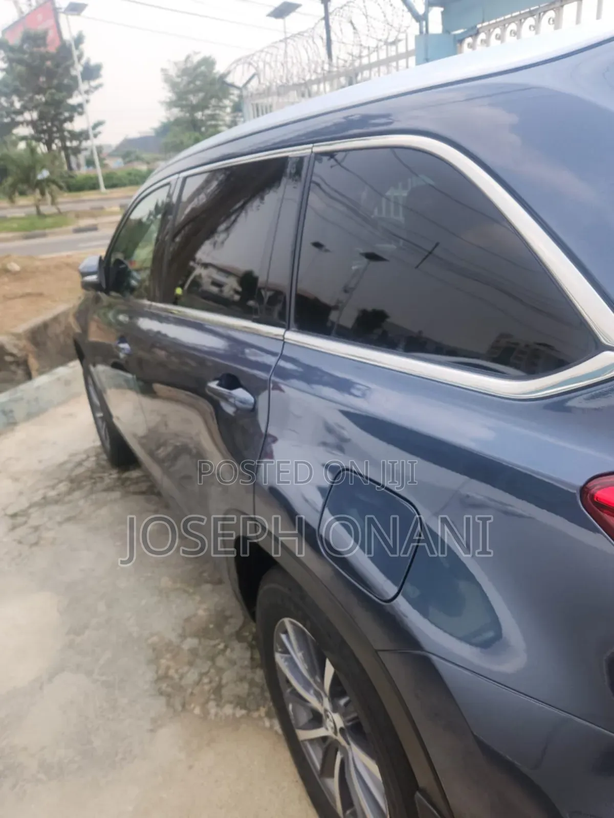 Toyota Highlander XLE 4x4 V6 (3.5L 6cyl 8A) 2017 Blue