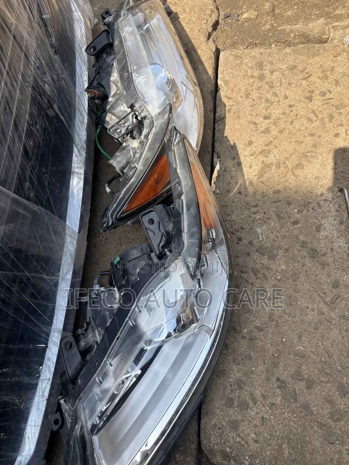 Tokunbo Headlamp For Lexus Es 350 2014-2015 Available