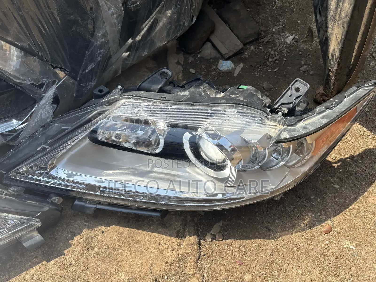Tokunbo Headlamp For Lexus Es 350 2014-2015 Available