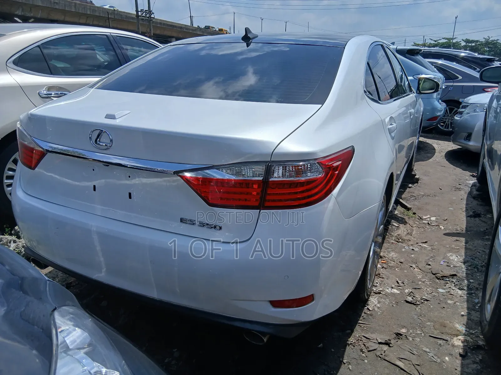 Lexus ES 350 FWD 2013 White