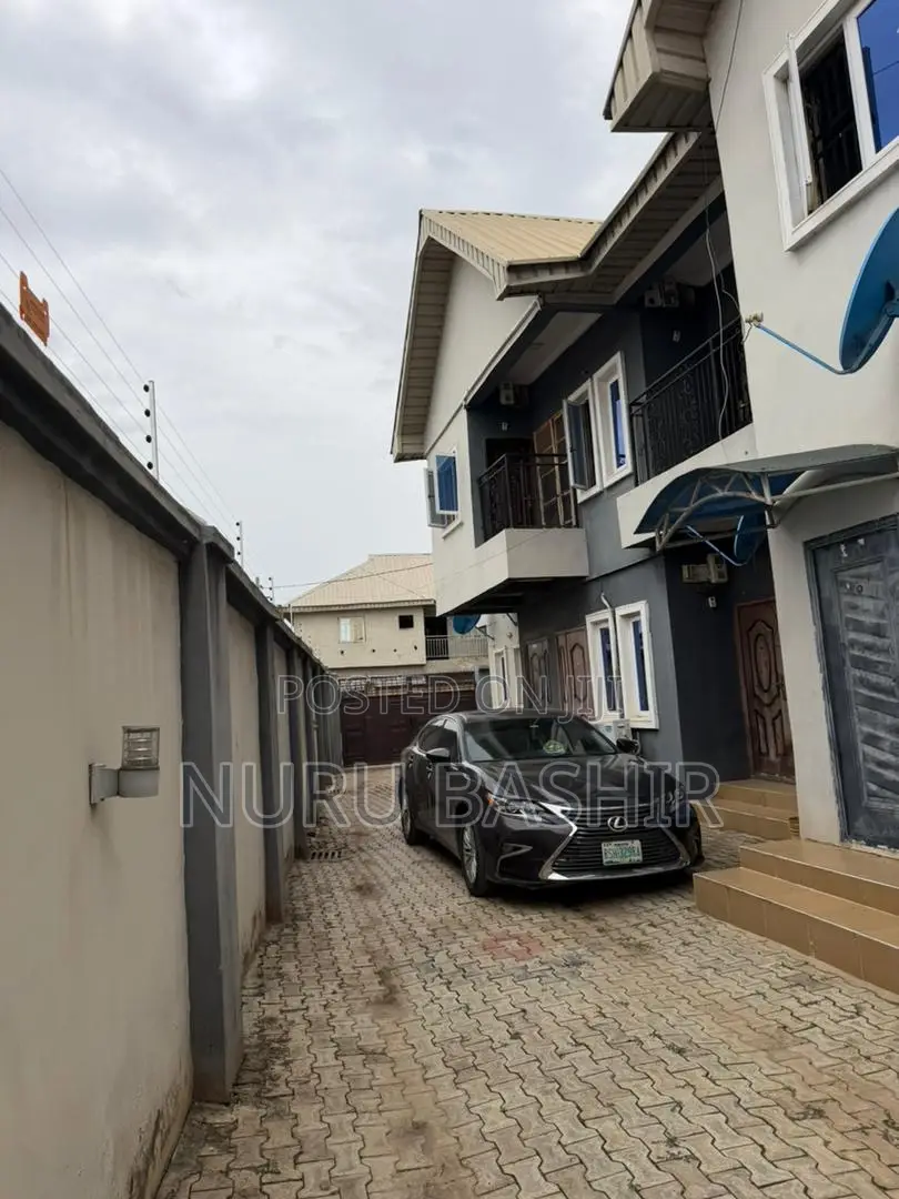 2bdrm Block of Flats in Orange Gate, Oluyole Estate for sale