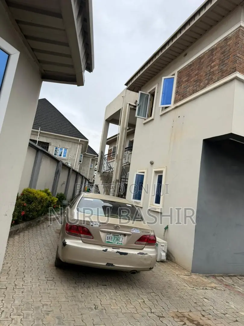 2bdrm Block of Flats in Orange Gate, Oluyole Estate for sale