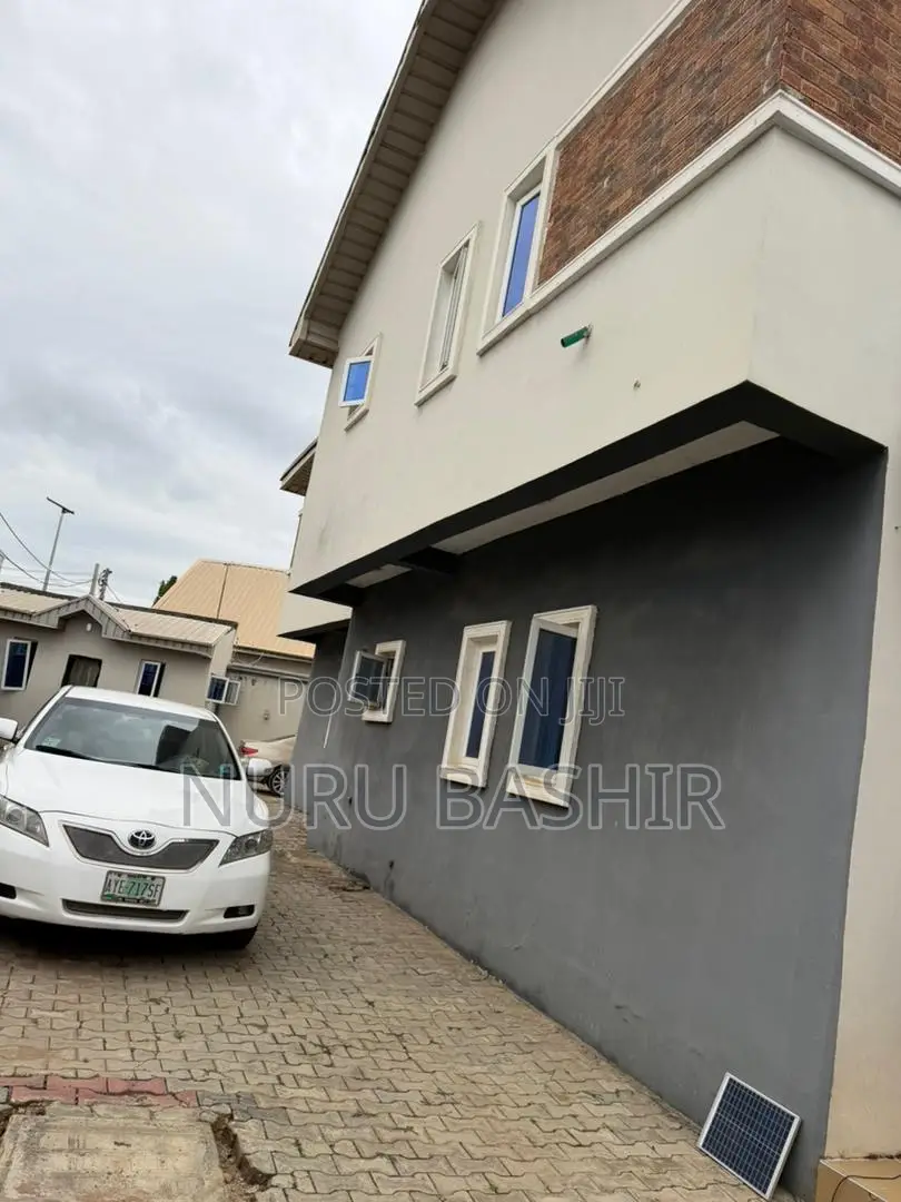 2bdrm Block of Flats in Orange Gate, Oluyole Estate for sale