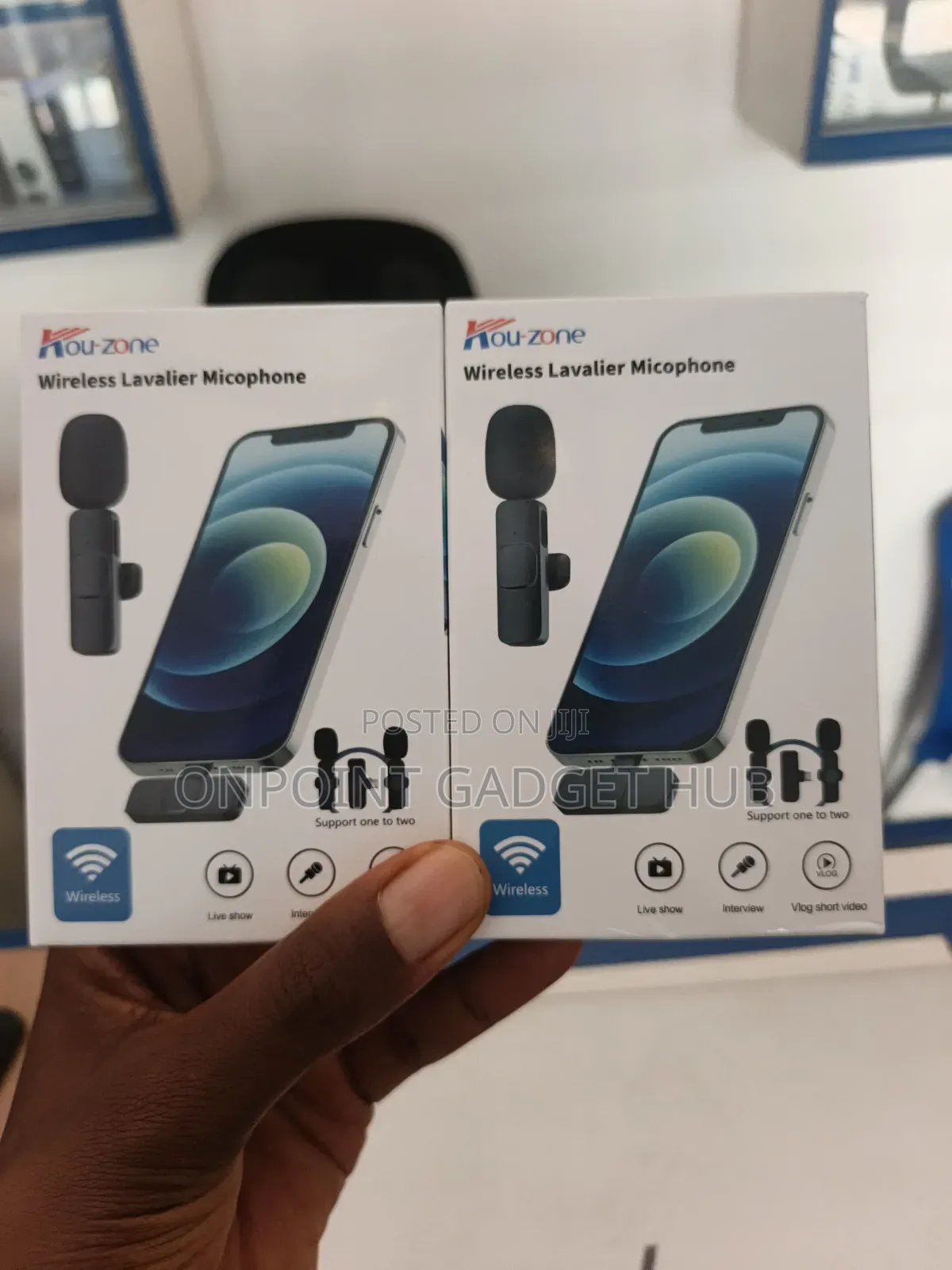 Dual Wireless Microphone Lapel With Fur