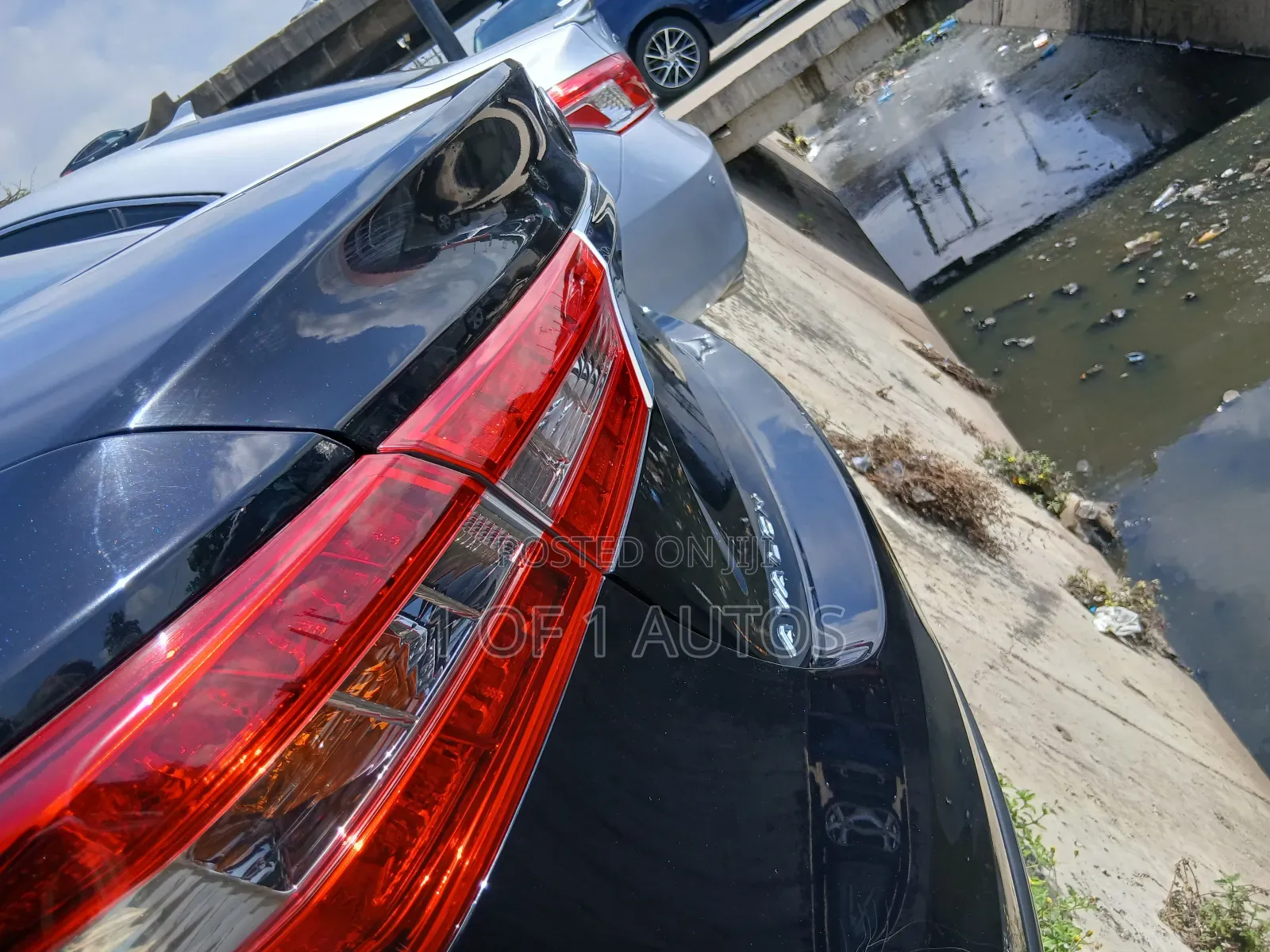 Toyota Avalon XLE Premium FWD Sedan (3.6L 6cyl 6A) 2016 Black