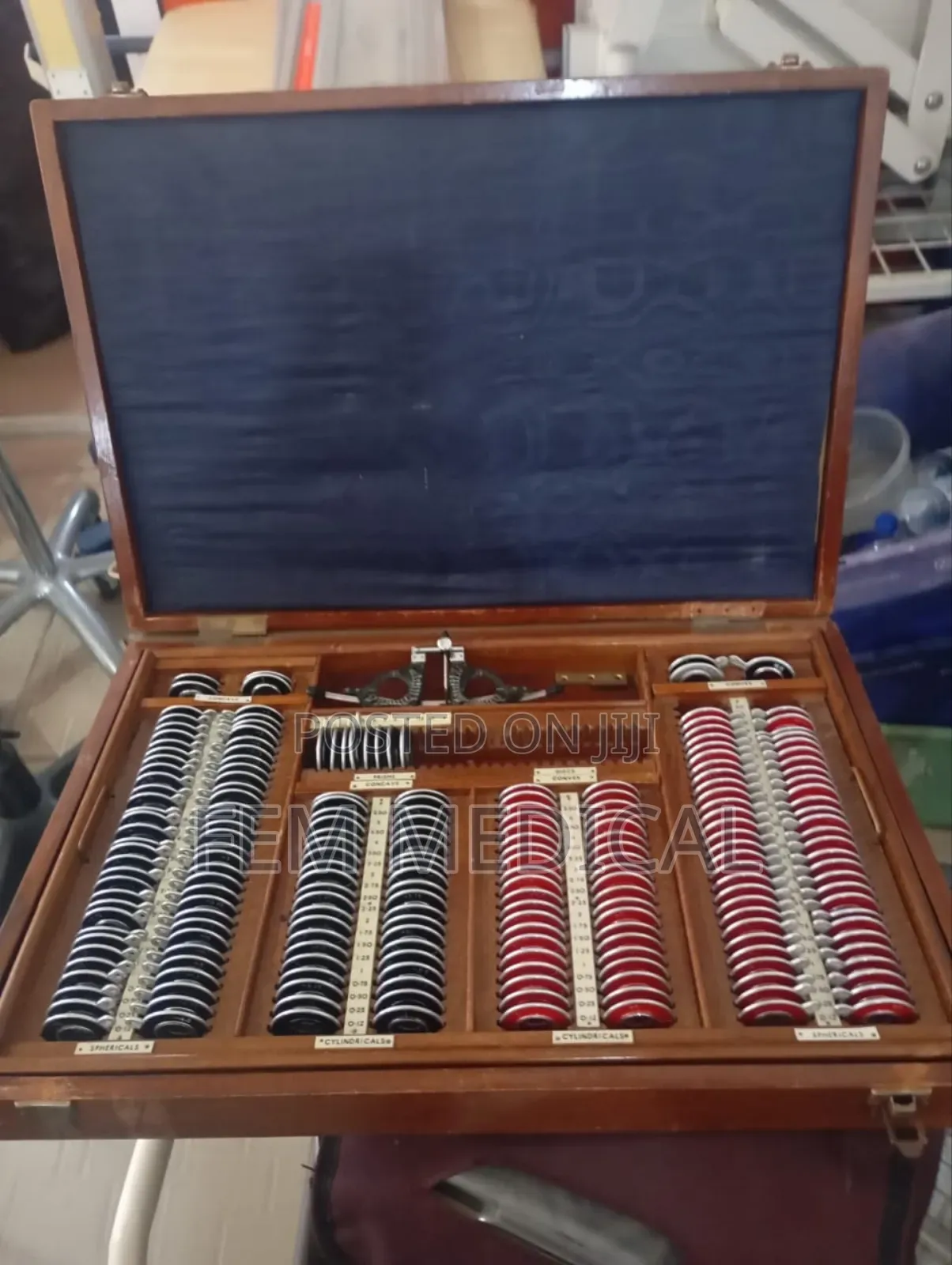 American Vintage Trial Lens